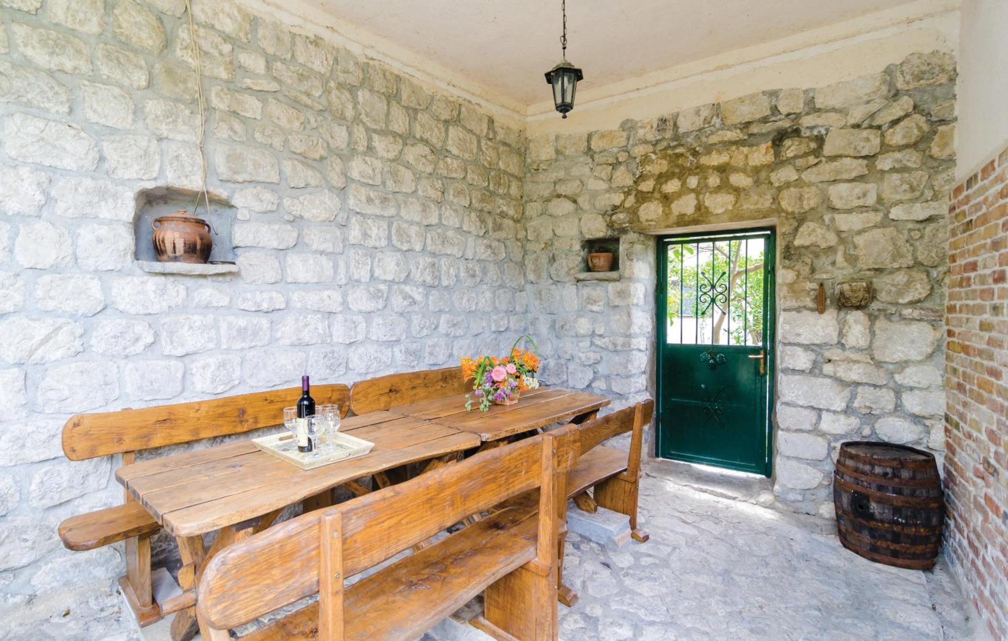 Apartments In Rustic House Risan Zewnętrze zdjęcie