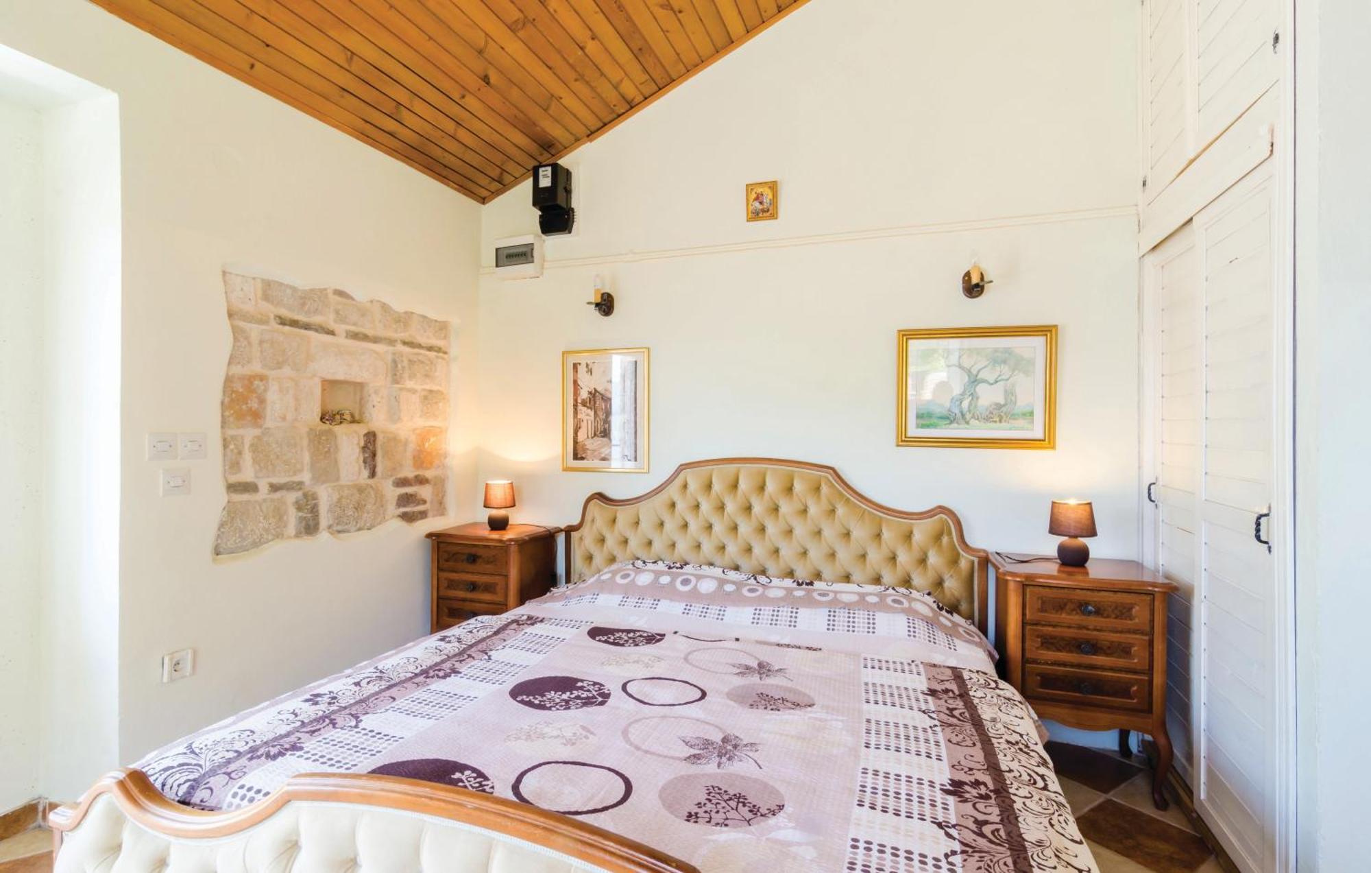 Apartments In Rustic House Risan Zewnętrze zdjęcie