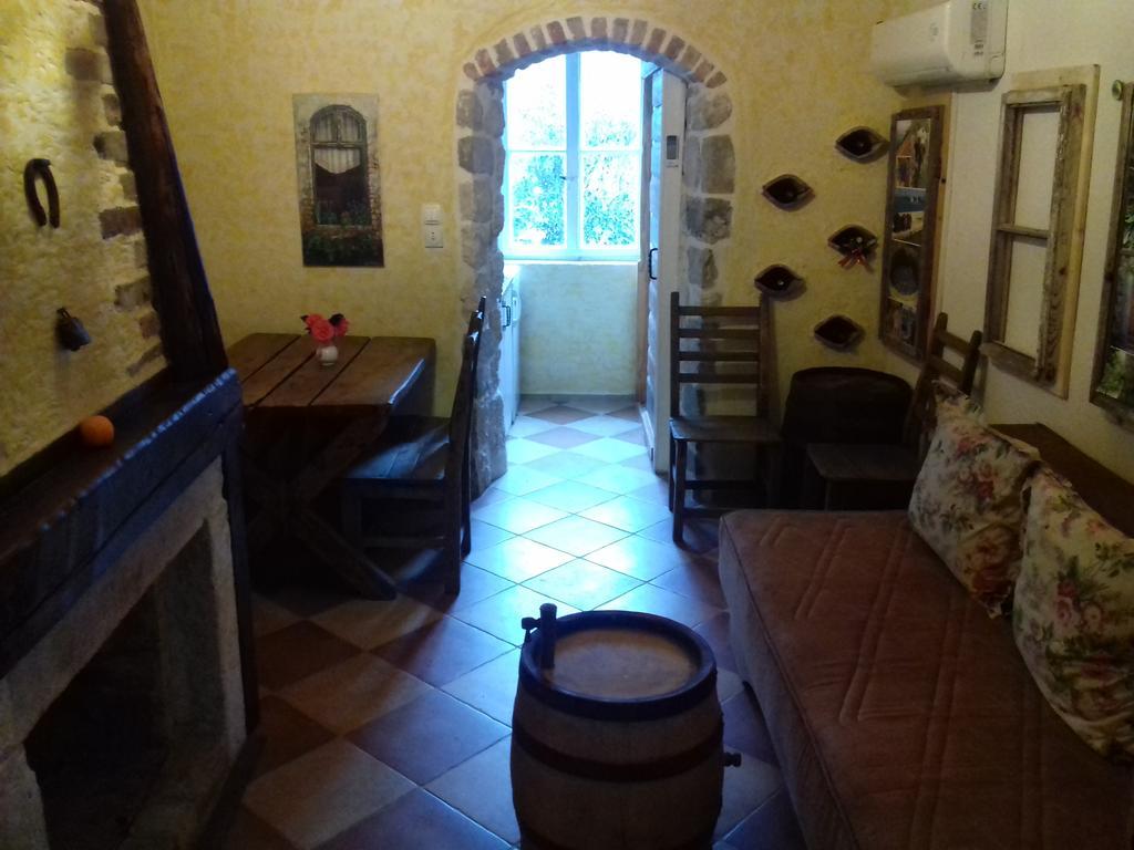 Apartments In Rustic House Risan Zewnętrze zdjęcie